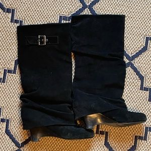 Women’s tall black boots